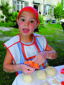 Eating in Creuse - Bread making lesson