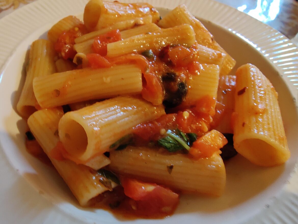 Rigatoni Pomodoro