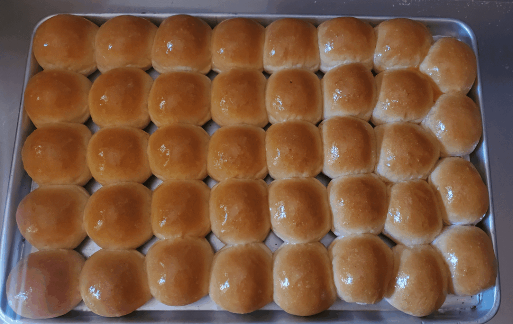 This is yet the best batch of Buns I have ever made 👌🏾.