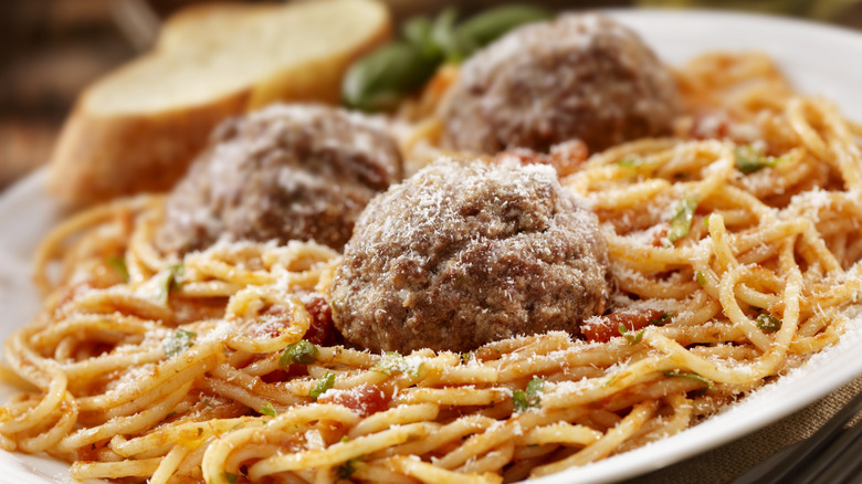 Plate of spaghetti and meatballs