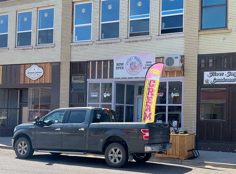 Sweet Tooth Sip & Scoop at 191 West Main Street in Dubois | Rett Nelson, EastIdahoNews.com