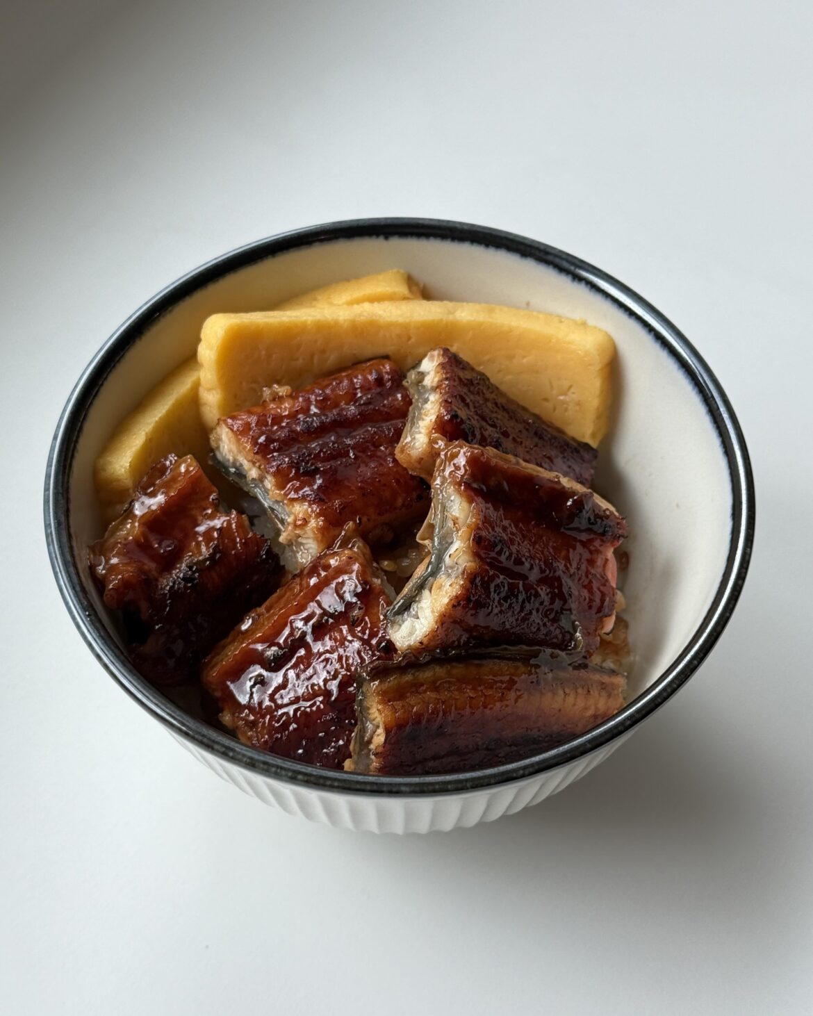 Mini unagi don