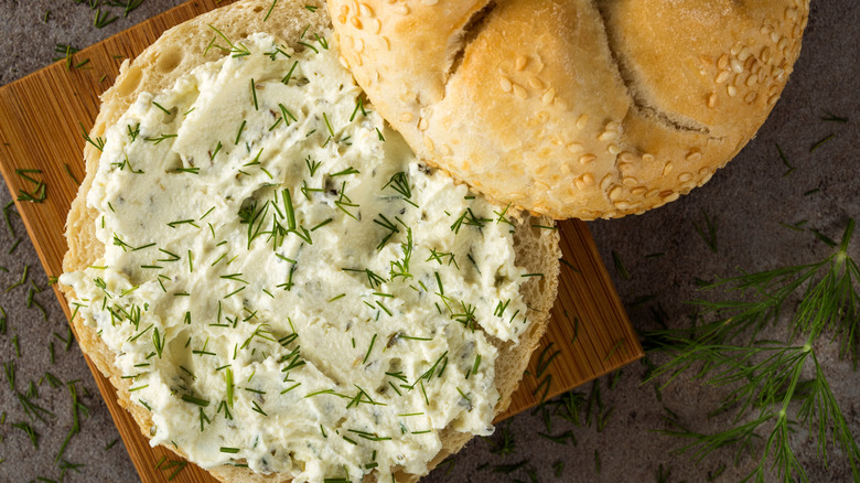Bagel with dill topping