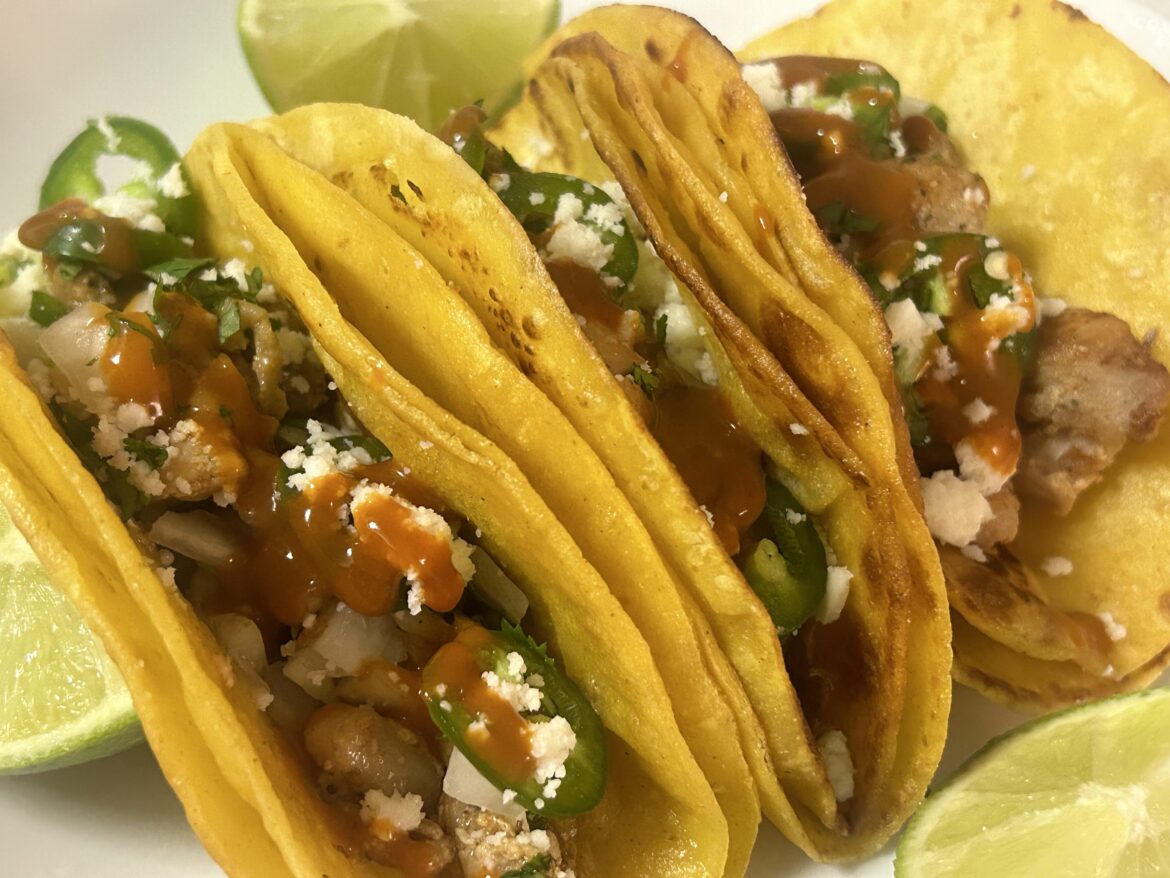 Chicken, onion, cilantro, jalapeno, queso fresco, habanero sauce.