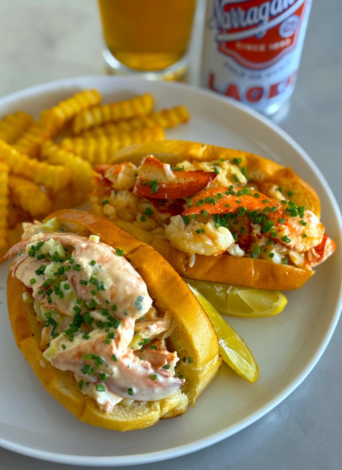 new england vs. connecticut style lobster rolls