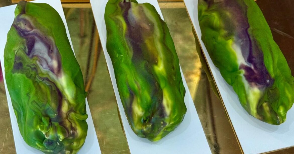 The best trompe-l’œil fruit desserts in L.A. The best trompe-l'œil fruit desserts in L.A.