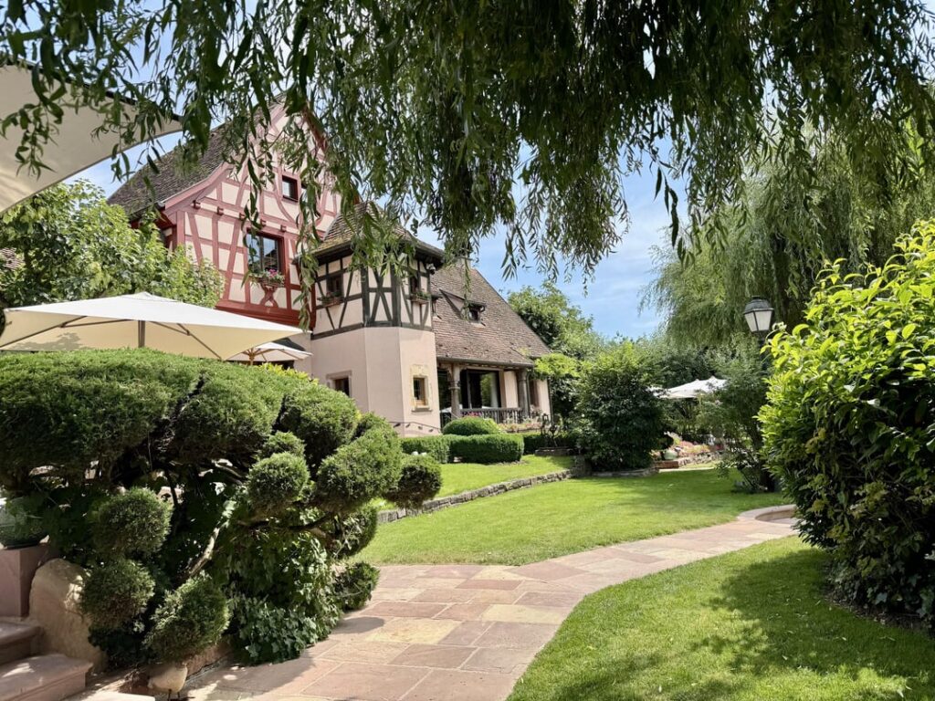 Auberge de L’Ill, Alsace () Auberge de L’Ill, Alsace (**)