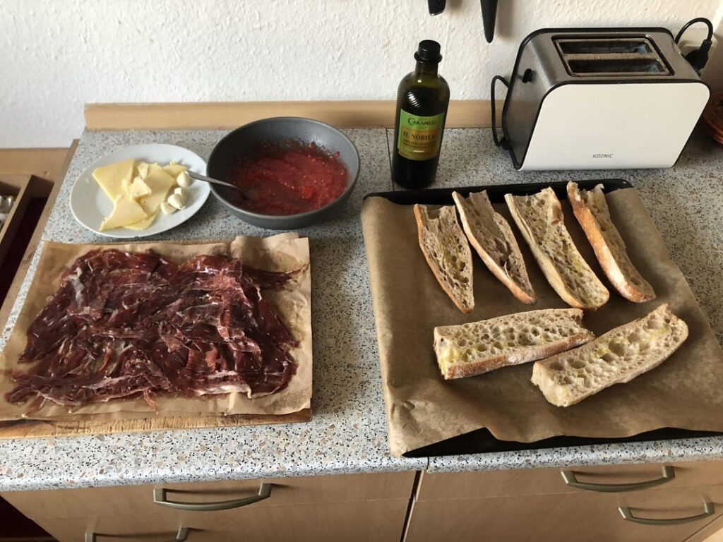 Bocadillo with Iberico and spanish cheese