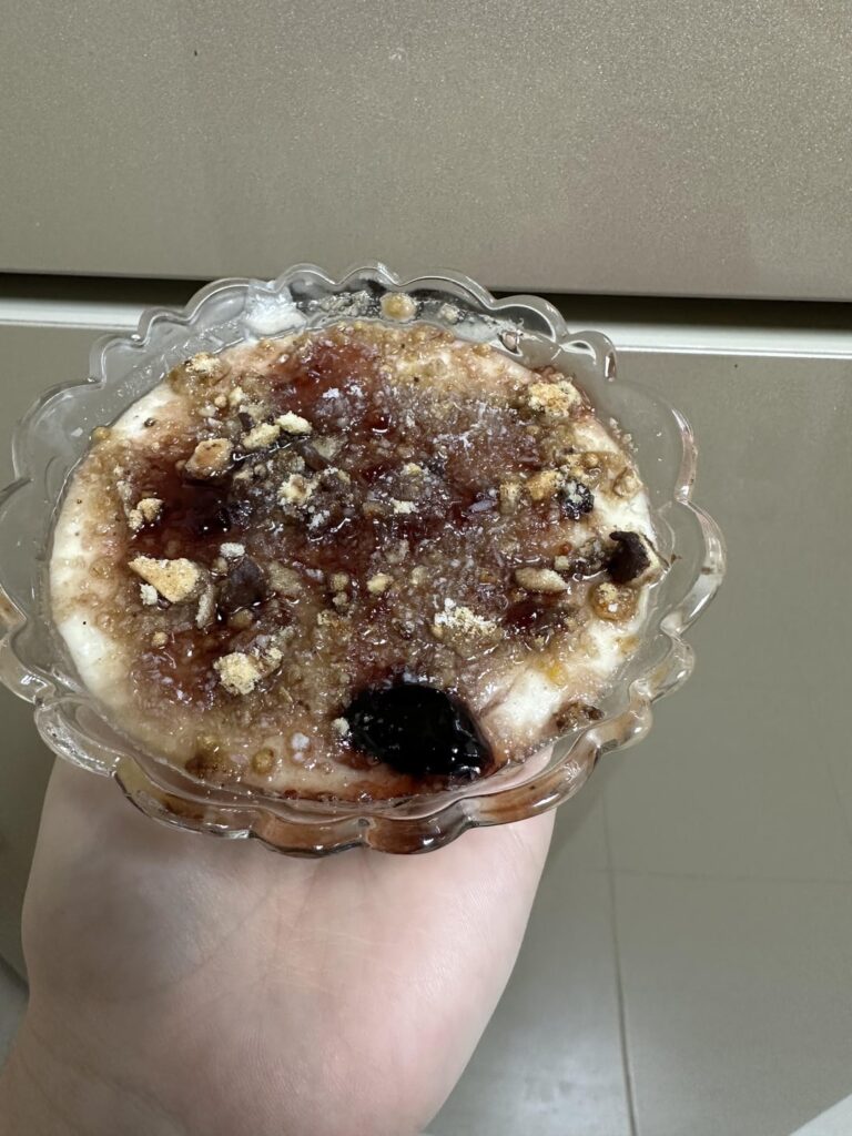 My dad keeps making dessert and I couldn’t resist this one.. 400 cals? What do you guys think?