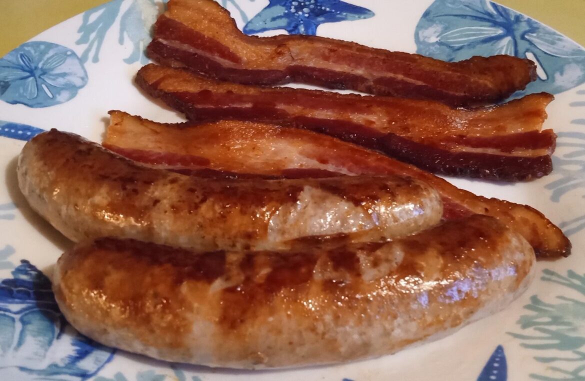 Dry cured applewood smoked bacon and Thüringer (style) bratwurst