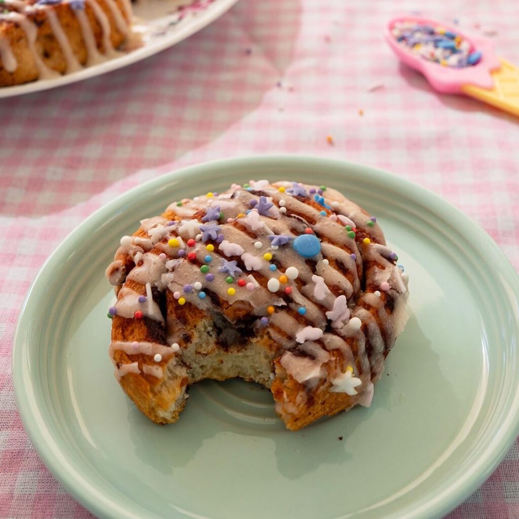 Have you ever made vegan canned cinnamon rolls in the air fryer?