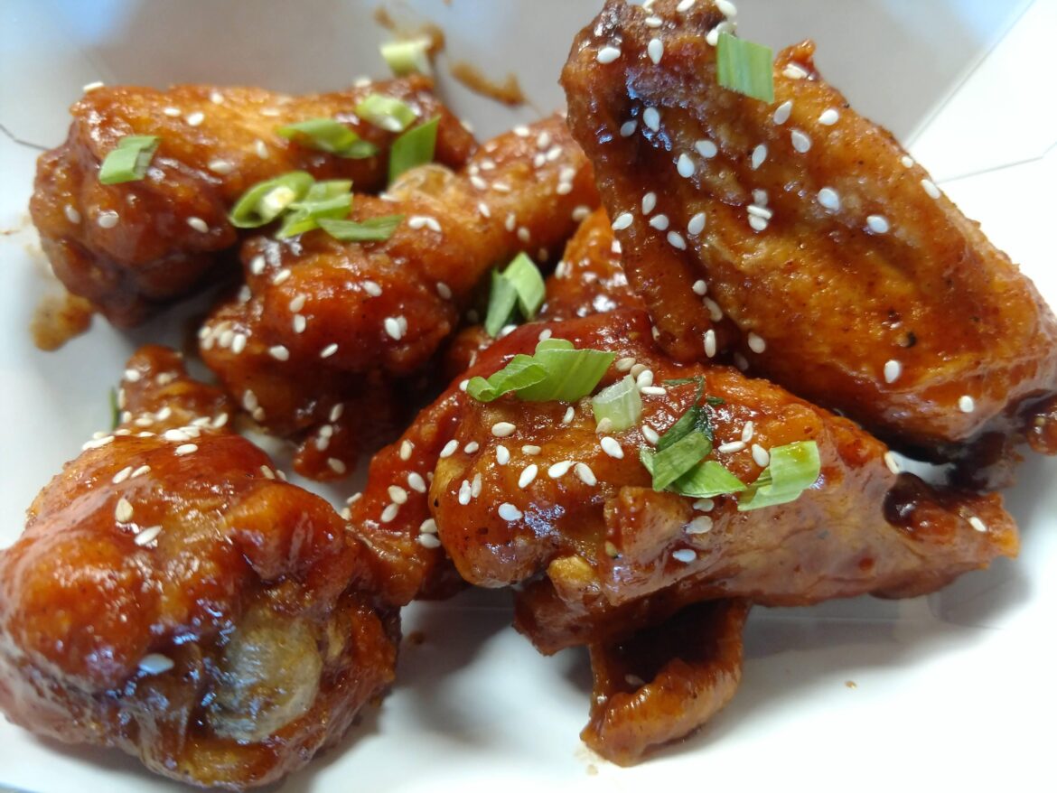 Sticky Wings w Hoisin & Sriracha Bbq Sauce