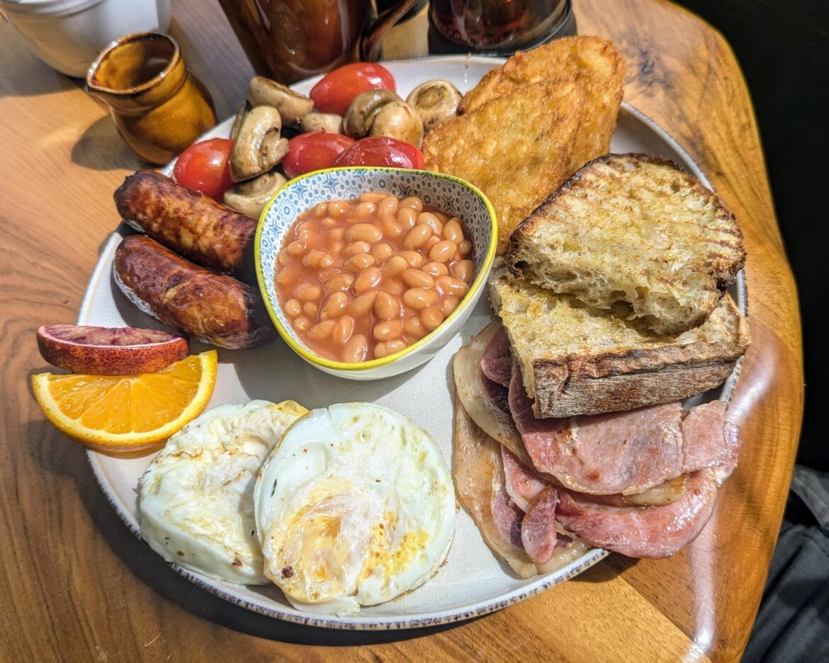 CheMen Cafe & Restaurant (N16)