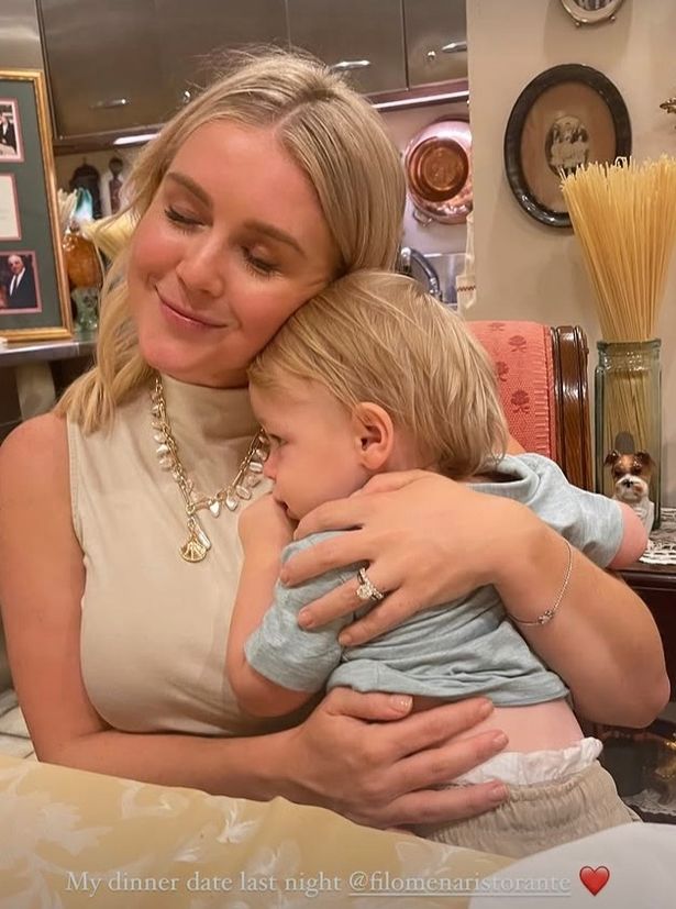 Karoline had dinner with her little son, Niko, last night