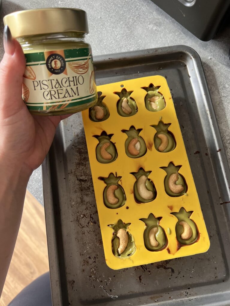 Dubai chocolate should be vegan. No reason it isn’t!