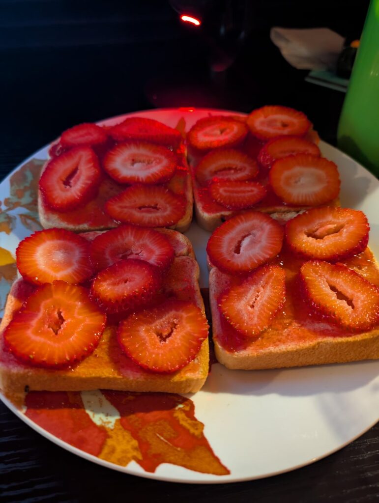 Does this even count as volume? Toast and yogurt with berries.
