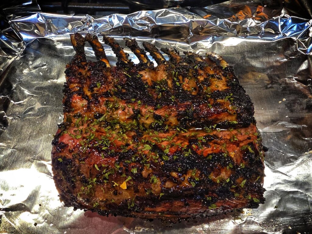 Rack of lamb on the kettle