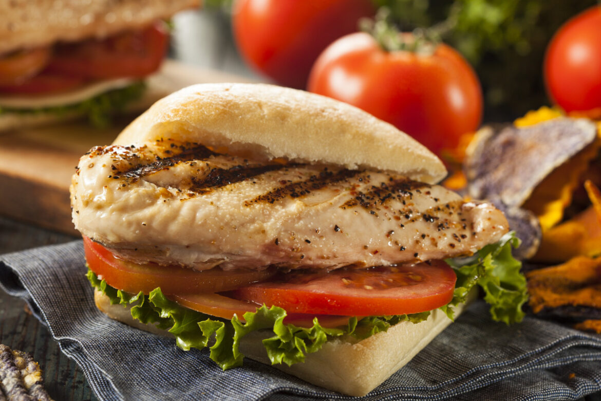 The Exact Crispy Chicken Sandwich Recipe That Helped One Lifter Lose 25 Pounds Yahoo lifestyle home