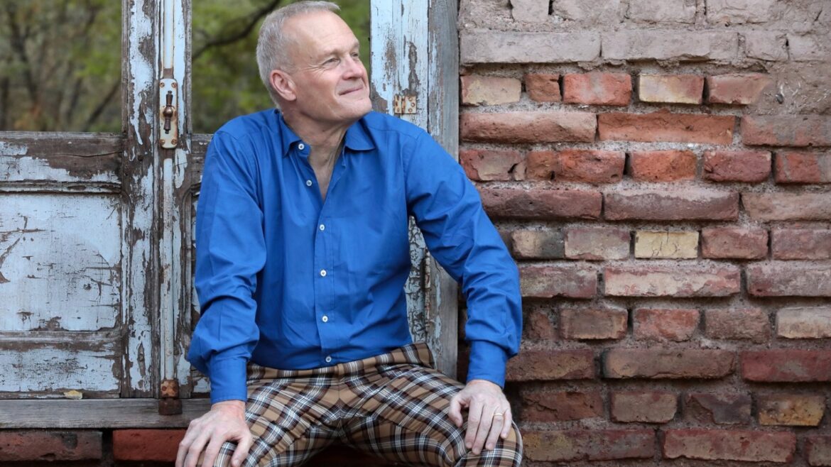 Tim Atkin reveals South Africa’s standout wine stars for 2025 Tim Atkin reveals South Africa’s standout wine stars for 2025