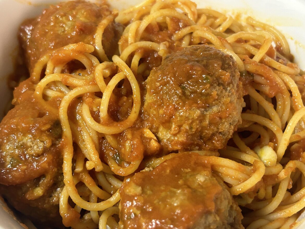 Spaghetti & meatballs