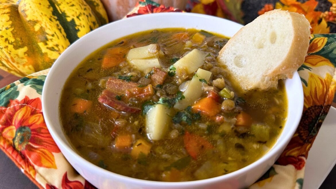 I Make This Cheap and Easy Soup Weekly During the Fall! ❤️ Lentil Soup Recipe I Make This Cheap and Easy Soup Weekly During the Fall! ❤️ Lentil Soup Recipe