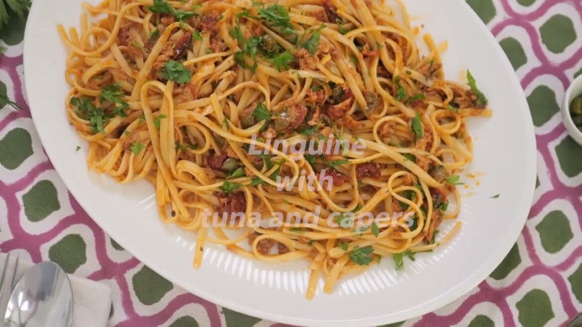 Linguine with tuna and capers