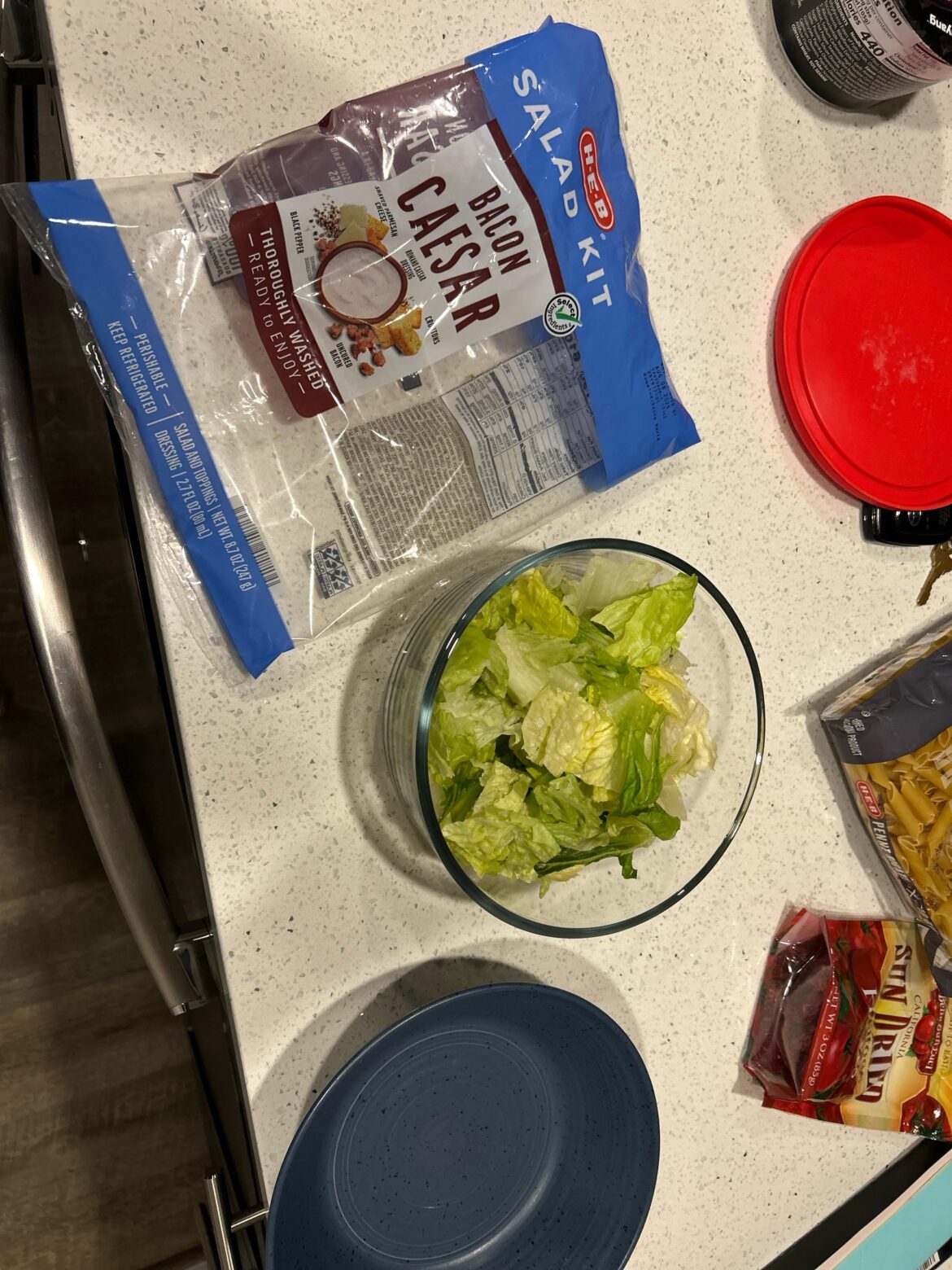 this caesar salad kit just has lettuce