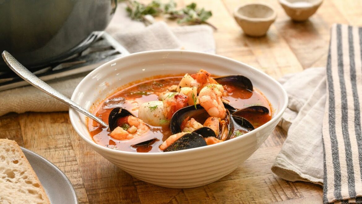 We Can’t Get Enough Of This Italian Fish And Tomato Stew Recipe We Can't Get Enough Of This Italian Fish And Tomato Stew Recipe