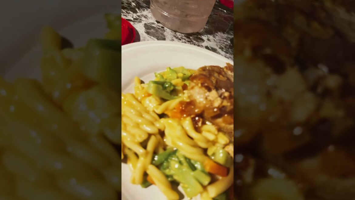 Tuna steak and pasta #2025goals #homecuisine #trendingshorts  #tuna