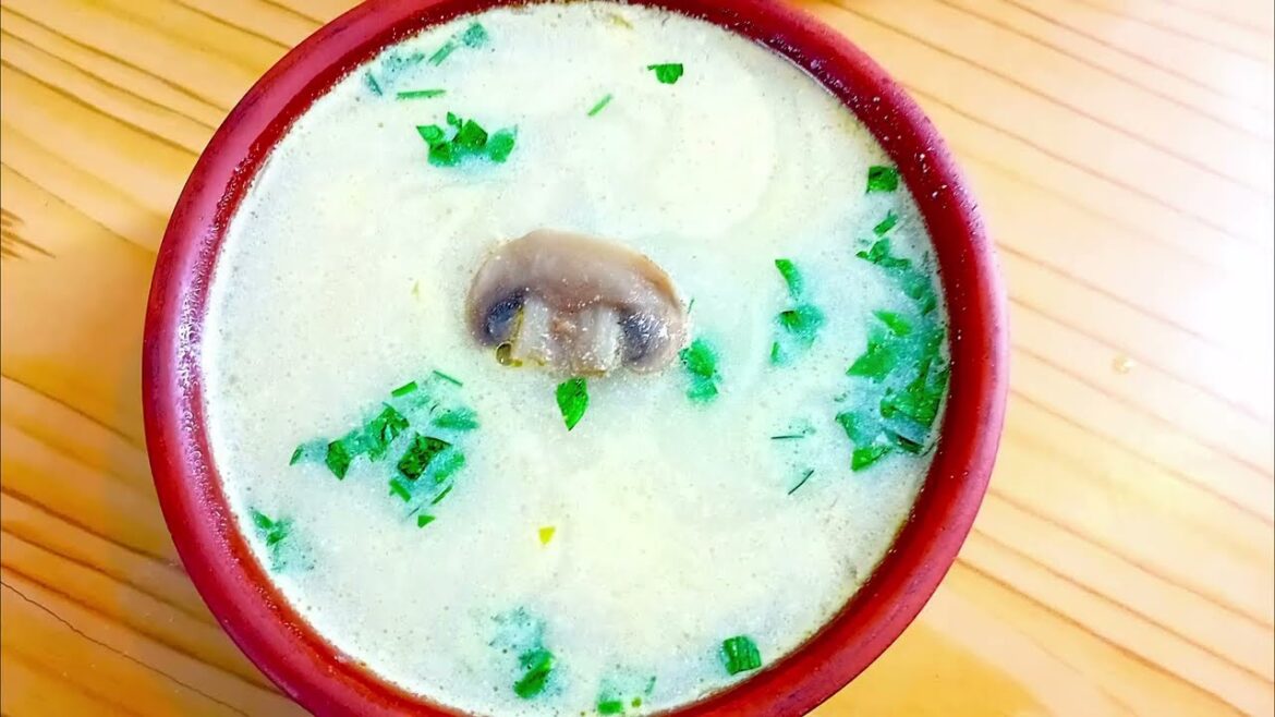 Incredibly delicious and simple mushroom soup with chicken!