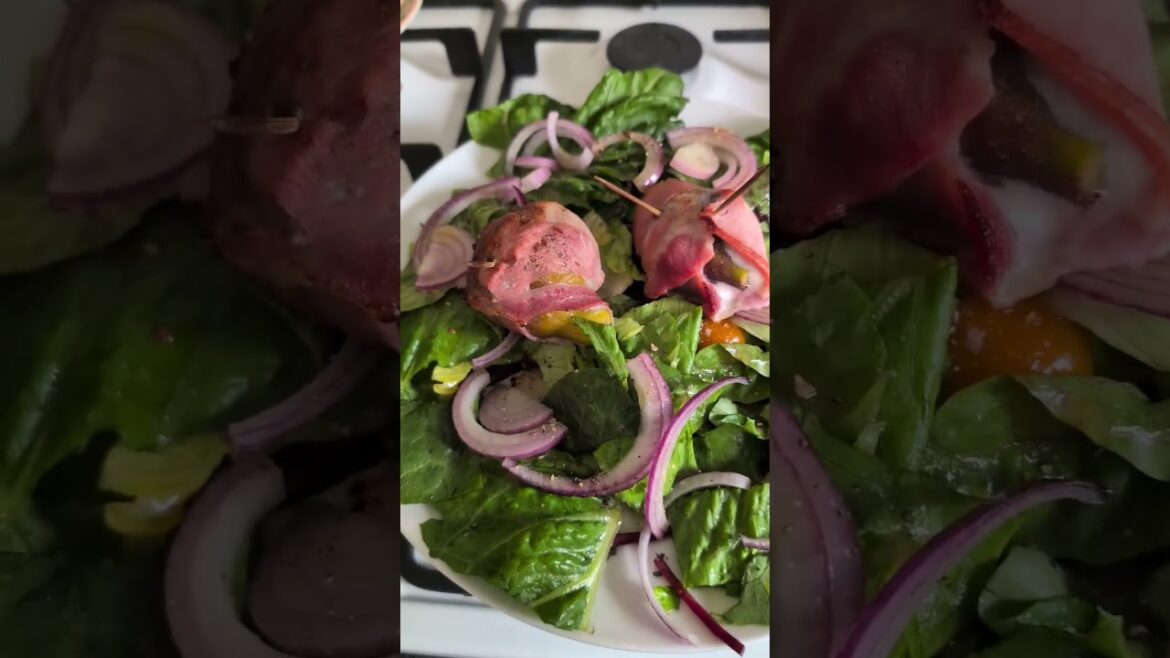 Homegrown figs baked in bacon for lunch #lunchideas #figs #bacon #homegrownfood Homegrown figs baked in bacon for lunch #lunchideas #figs #bacon #homegrownfood