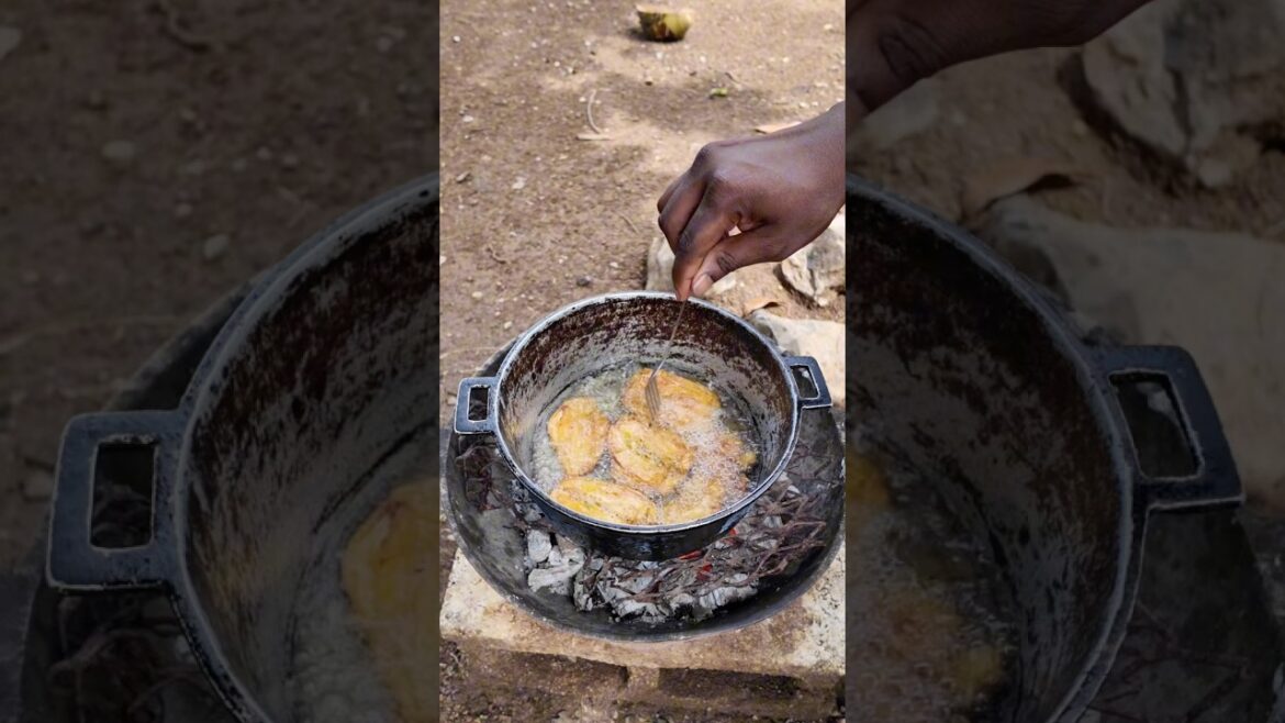 Outdoor Cooking Jamaica | How To Make Fried Crushed Plantains (Tostones) #shortsfeed #shorts Outdoor Cooking Jamaica | How To Make Fried Crushed Plantains (Tostones) #shortsfeed #shorts