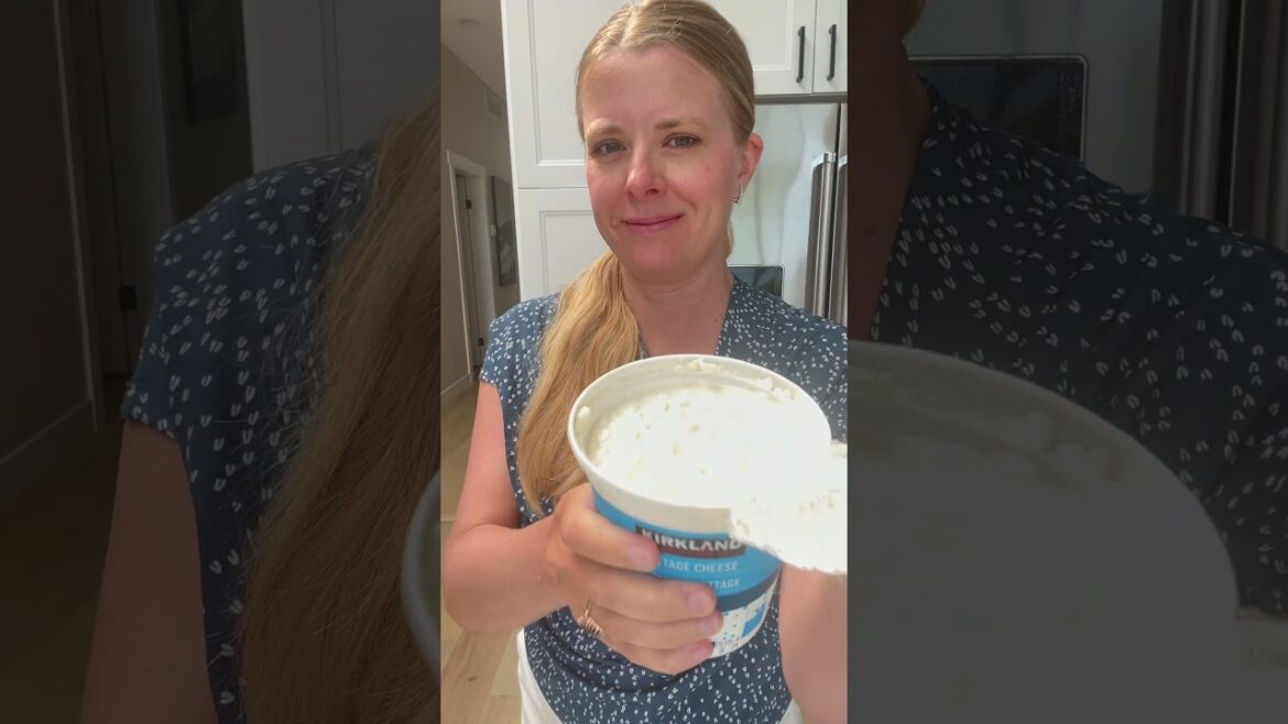 Cottage Cheese Zucchini Fritters #cottagecheese #zucchini #zucchinifritters  #highprotein #healthy