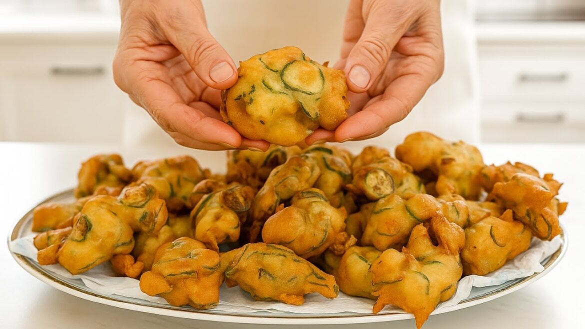 Nuvolette di Zucchine Croccanti: la Ricetta Estiva Facile e Leggera che Fa Impazzire Tutti! Nuvolette di Zucchine Croccanti: la Ricetta Estiva Facile e Leggera che Fa Impazzire Tutti!