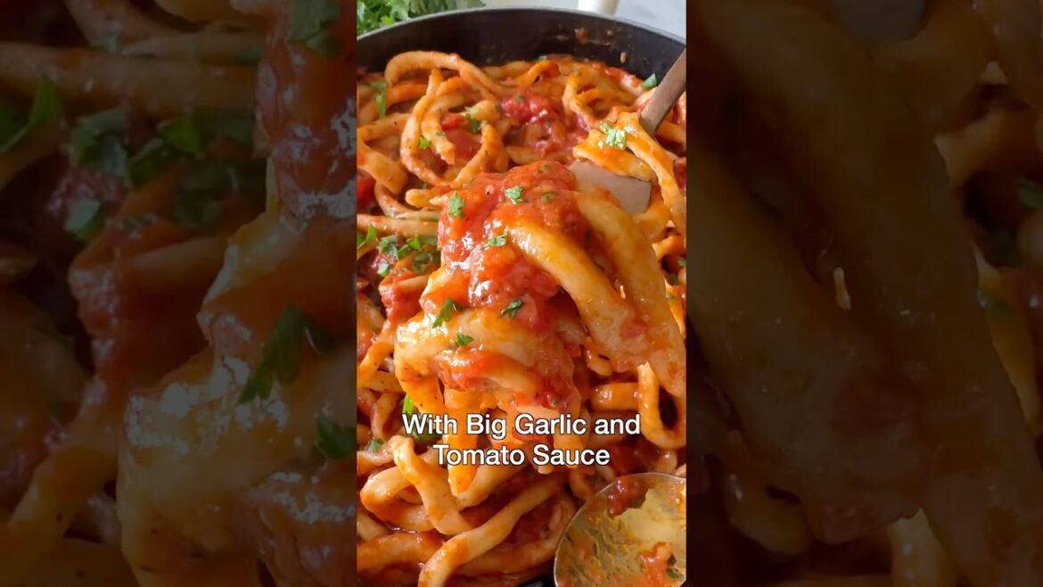 Tuscan Garlic Pasta "Pici all'Aglione"