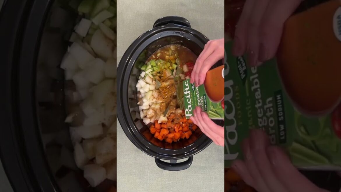 crockpot lentil soup #easyrecipes #recipe #foodie #youtubefood #mealprep #dinnerideas #easycooking crockpot lentil soup #easyrecipes #recipe #foodie #youtubefood #mealprep #dinnerideas #easycooking