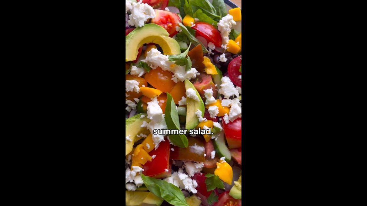 Quick! The sun is out... make this salad ☀️