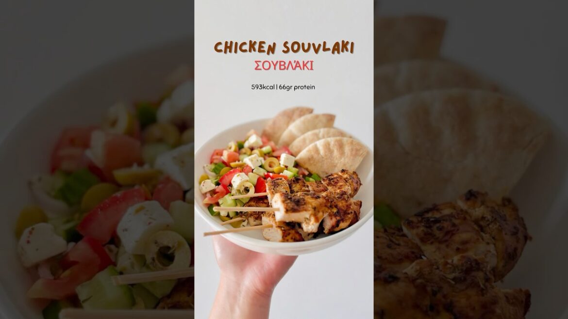 Chicken Souvlaki With Greek Salad & Pita Bread #greekfood #dietfood #mediterraneanfood
