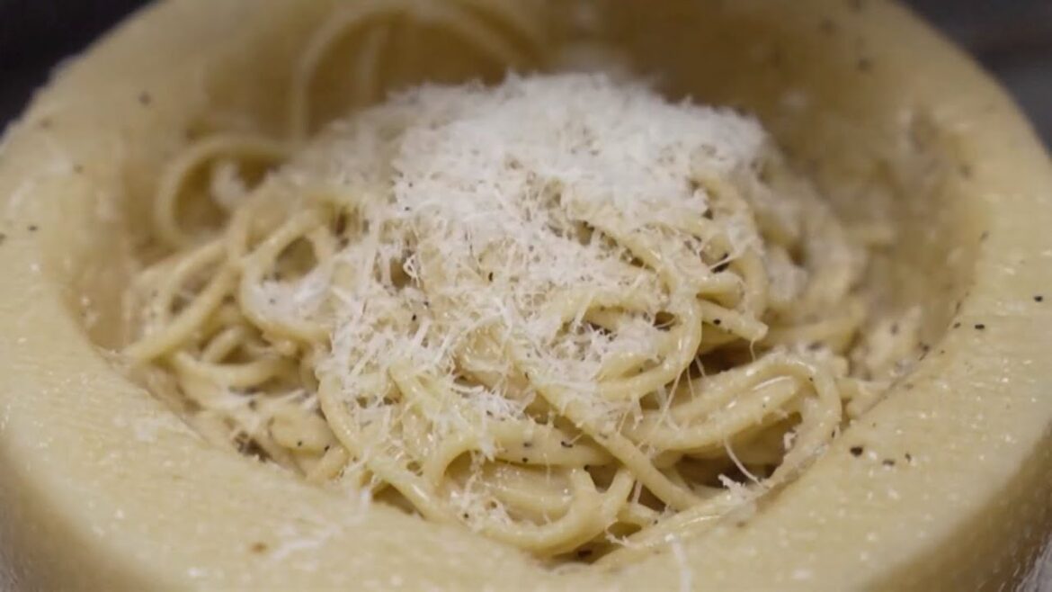 Inclusion of butter in UK recipe for cacio e pepe draws outrage from Italian media (UK) 7/Aug/2025