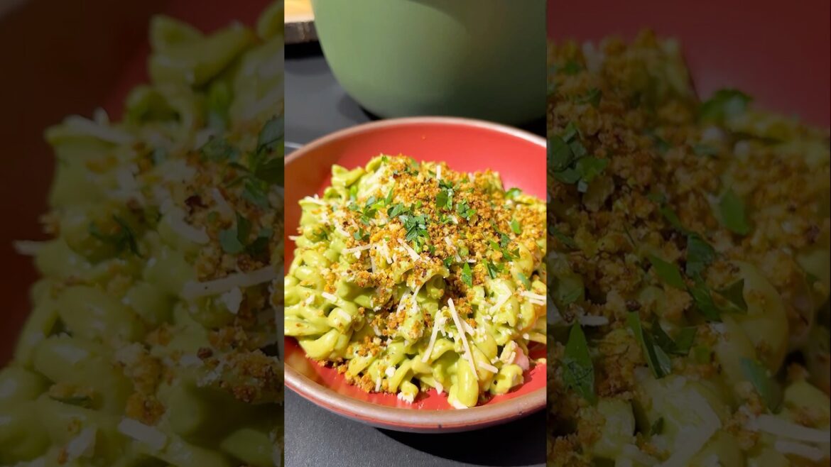 Creamy Zucchini Pasta #veganfood #pastarecipe #veganpasta #zucchini #zucchinirecipe #easyrecipe