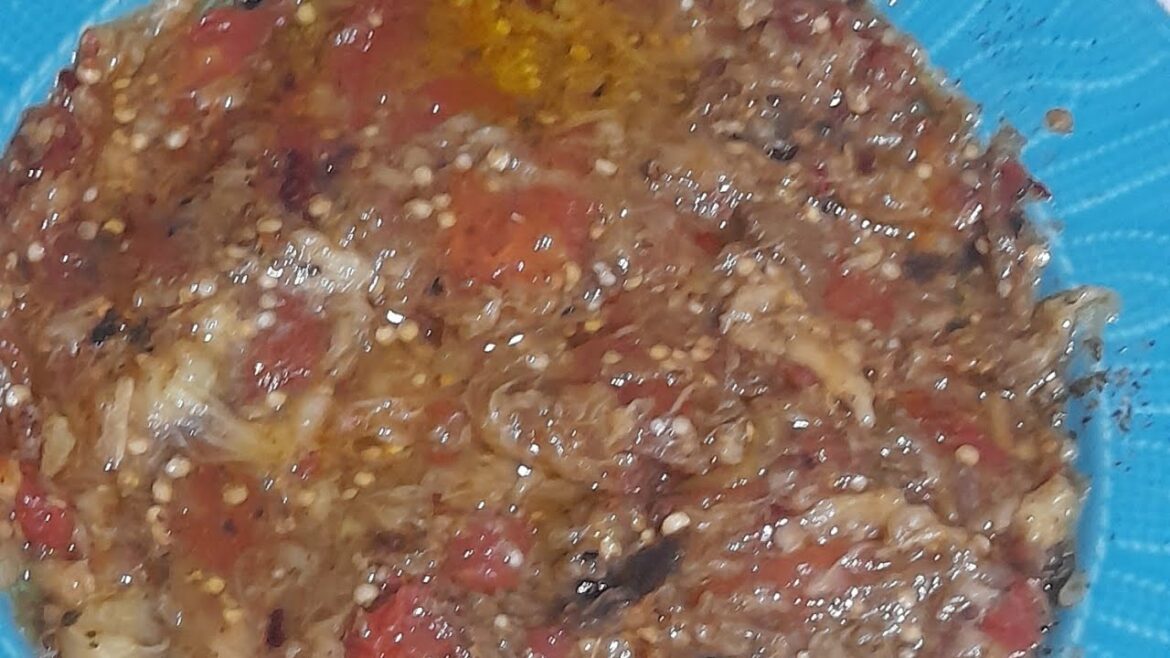 Közlenmiş Nefis Patlıcan,Biber ve Domates Kokusunun Mutfağı Saran Kokusuyla Salata #ViralVideos Közlenmiş Nefis Patlıcan,Biber ve Domates Kokusunun Mutfağı Saran Kokusuyla Salata #ViralVideos