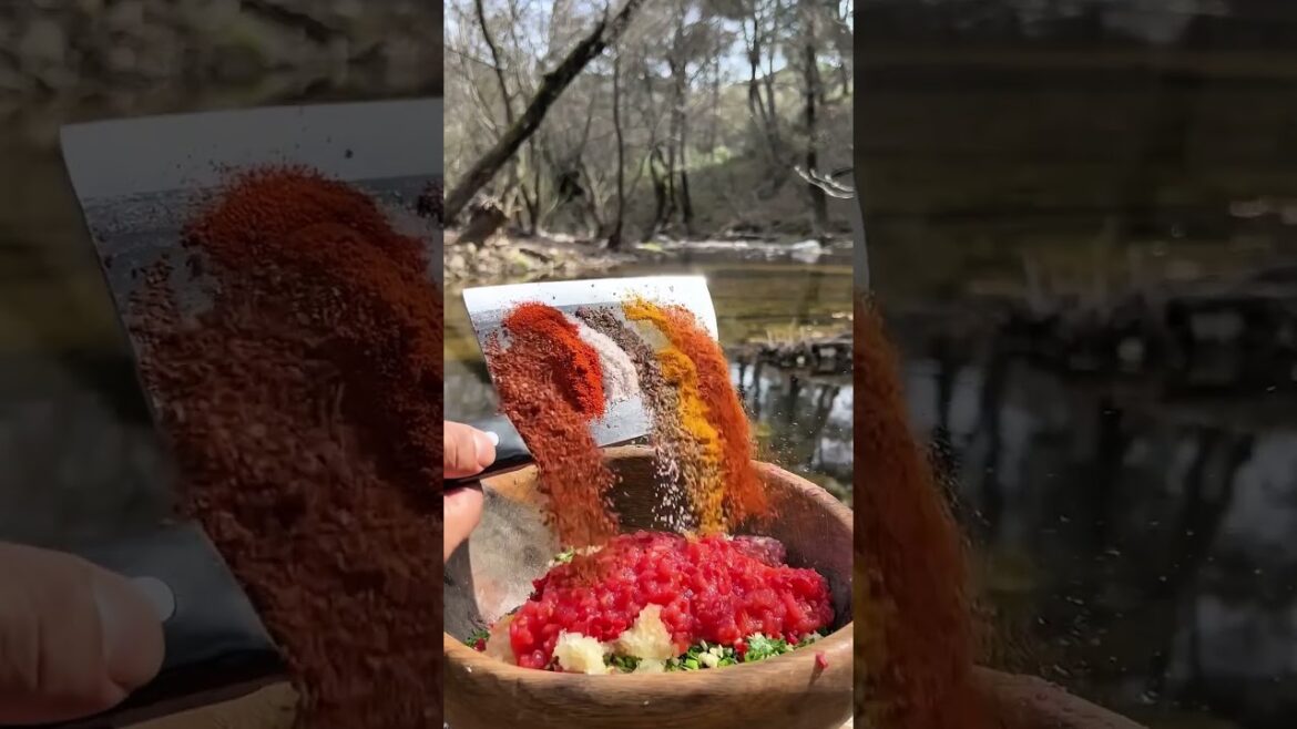 Lahmacun (Turkish Pizza) in Natural Oven. #lahmacun #turkishfood #turkishpizza #naturefood #food