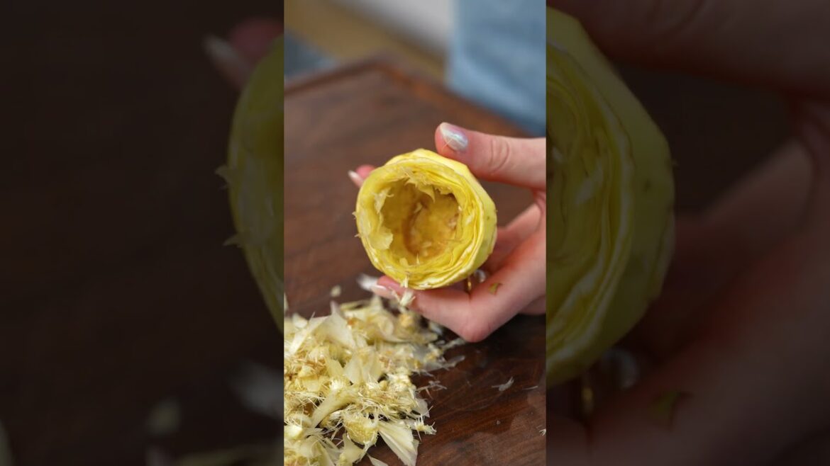 How to make Iconic Roman Artichokes #Artichoke #vegetables #vegetarian #italianfood #recipe #cooking