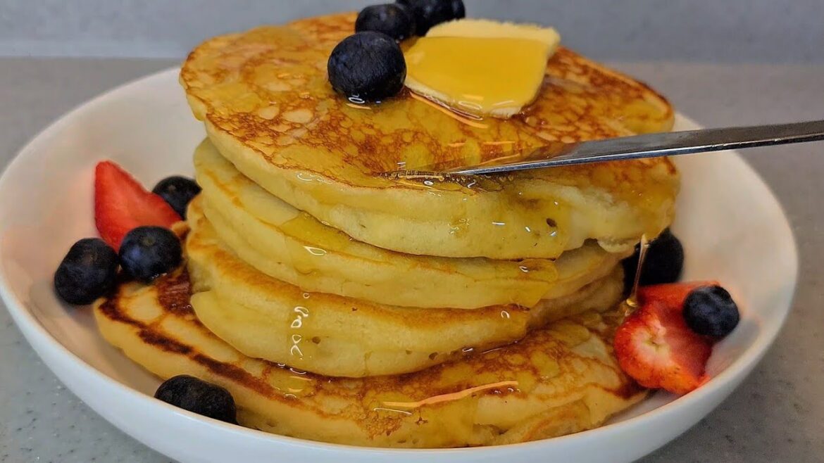 Fluffy Buttermilk Pancakes Recipe | How to Make Perfect Pancakes at Home | Easy Buttermilk Pancakes