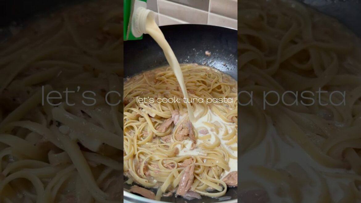 My easy one pan tuna pasta recipe! Meal prepping for my office lunch #asmr #easyrecipe
