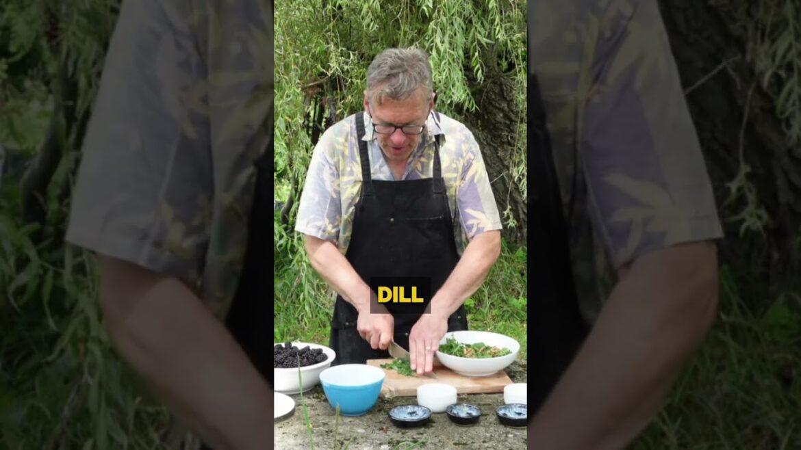 Greek Blackberry & Arugula Salad