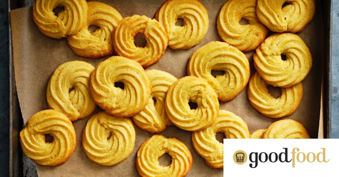 Italian polenta biscuit recipe (paste di meliga) Italian polenta biscuit recipe (paste di meliga)