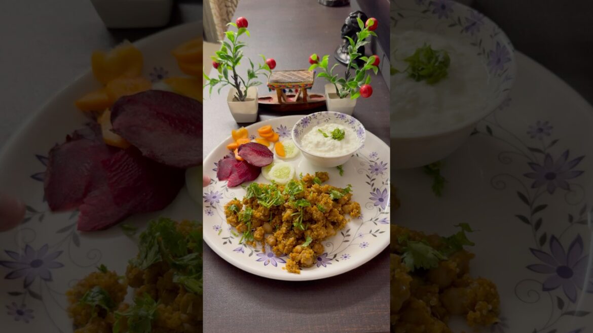 Quinoa Chickpea Recipe ✅ #recipe #dinner #fitness #salad #nutritionist #office #shorts #healthyfood