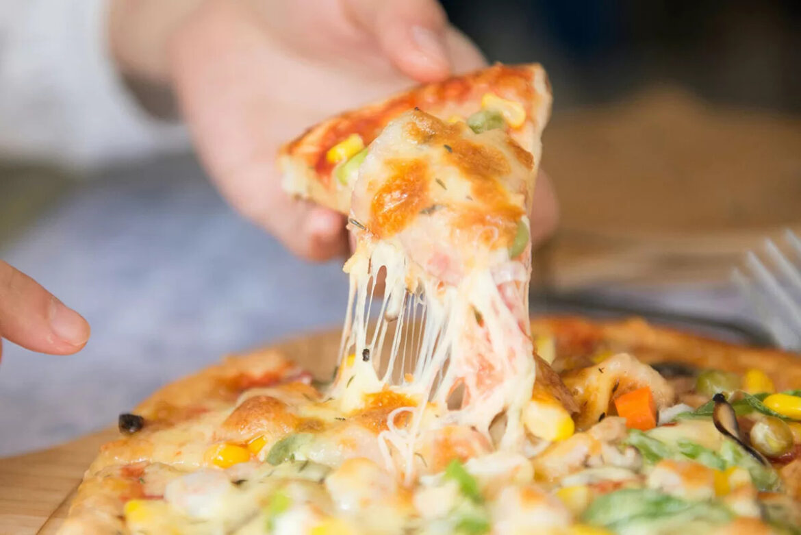 pizza guide - cheese pull