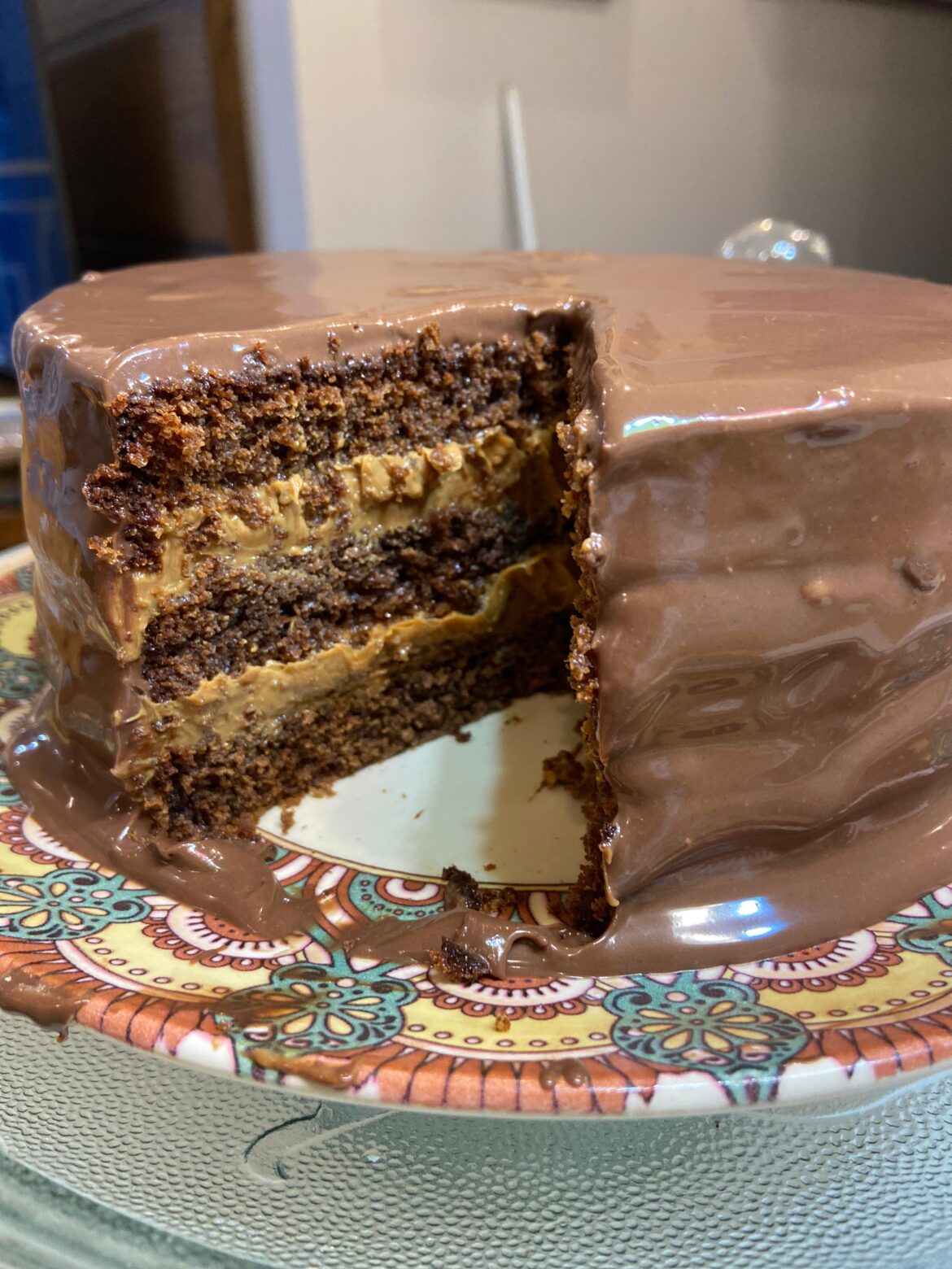 Spiced Honey and Chocolate Cake Filled with Dulce de Leche Spiced Honey and Chocolate Cake Filled with Dulce de Leche